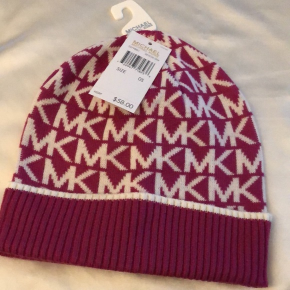 Michael Kors Cuffed Beanie Hat Deep Fuchsia Cream Logo Print OS NWT - Picture 7 of 12
